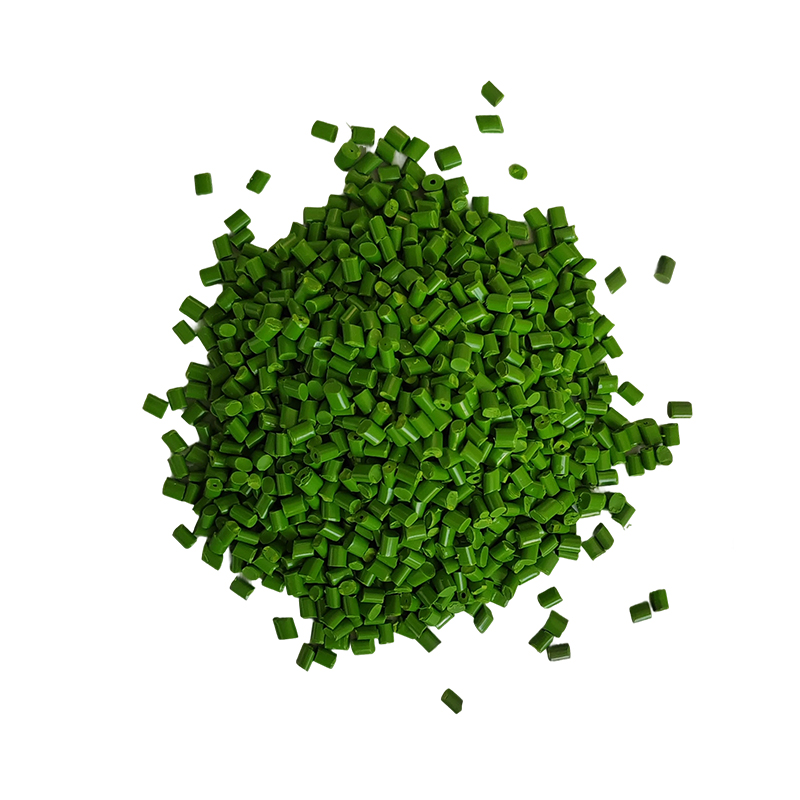 How does ABS Green Masterbatch achieve excellent color performance in plastic products?