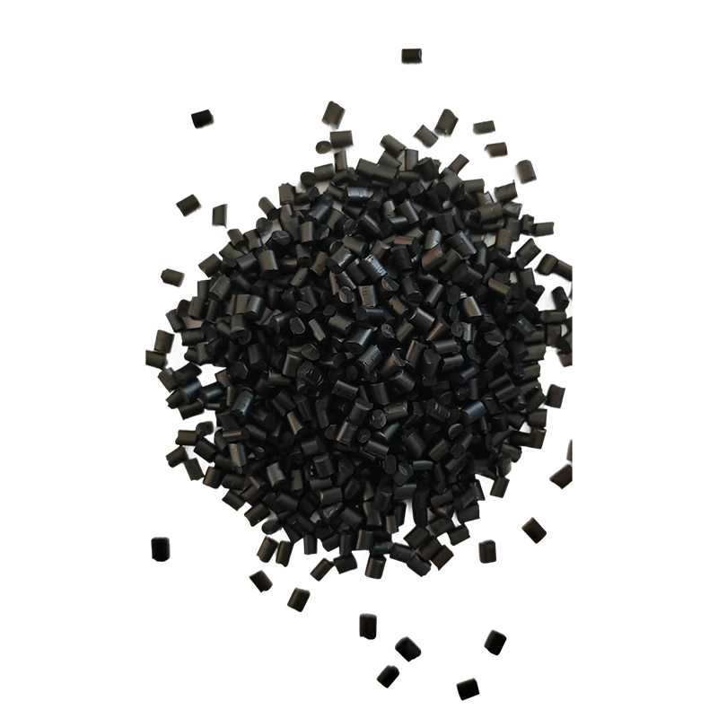 How does the high dispersibility of plastic masterbatch improve the interfacial compatibility of polymer matrices?